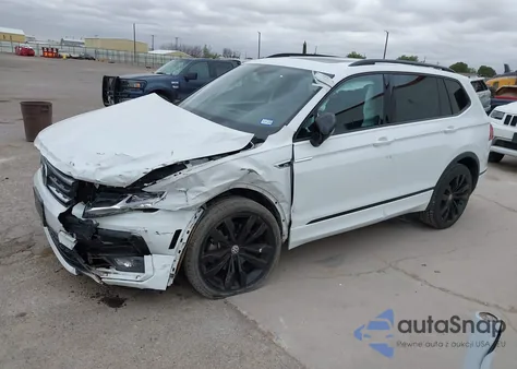 2021 Volkswagen Tiguan 2.0T Se/2.0T Se R-Line Black/2.0T Sel z USA, uszkodzony, nr VIN 3VV2B7AX8MM083365